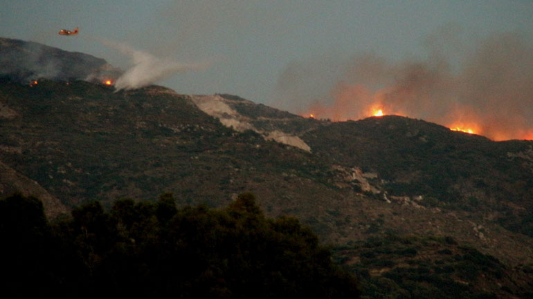 Ξέσπασαν 74 πυρκαγιές σε ένα 24ωρο